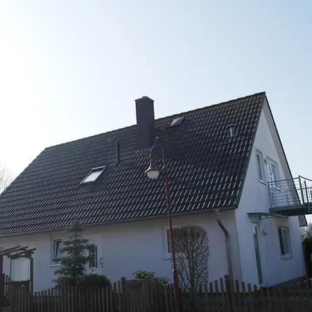 Villa Zum Ostseestern, Fewo Eg Lejlighed *